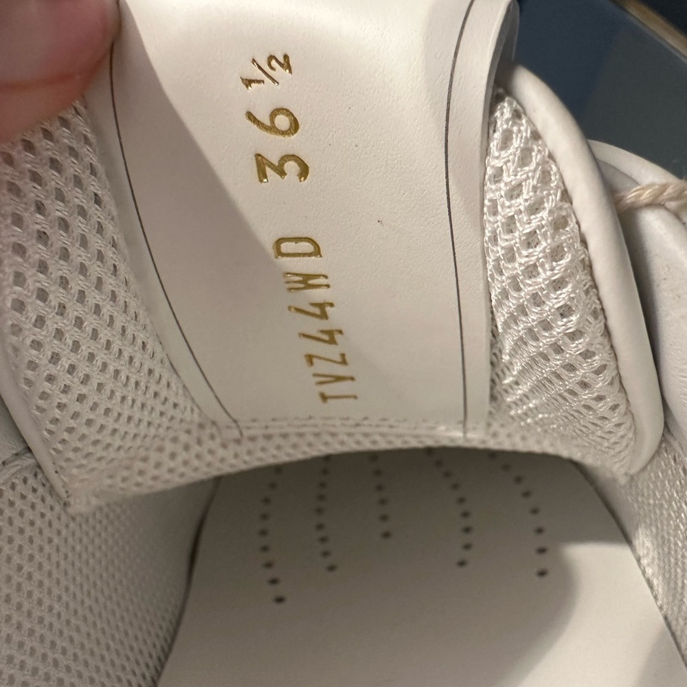 VALENTINO GARAVANI
Backnet leather trainers
36.5 EU. Worn once - Picture 12 of 16